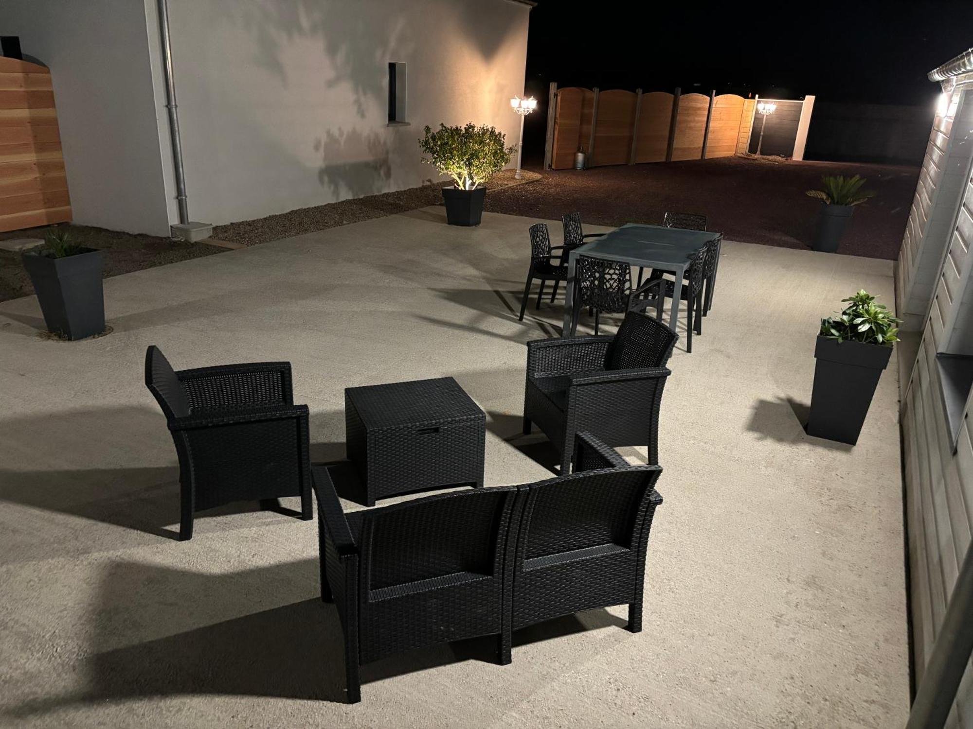 Gite Acces Direct A La Plage Du Dday Saint-Marcouf Exterior photo